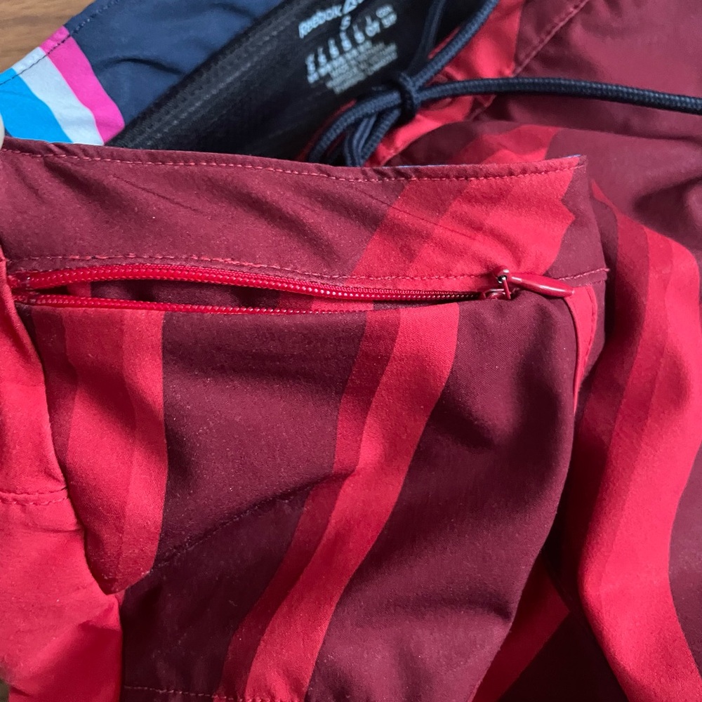 Women’s REEBOK CrossFit Shorts Size Small - Picture 4 of 6